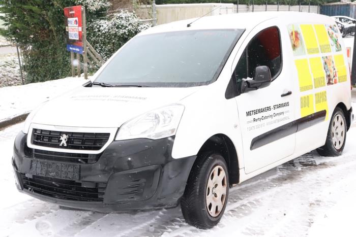 Peugeot Partner 1.6 HDI 75 Phase 2 Skrotfordon (2015, NIET VAN TOEPASSING)