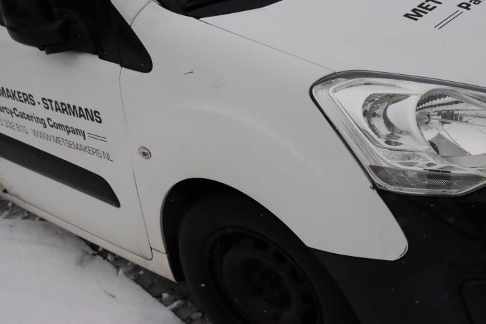 Peugeot Partner 1.6 HDI 75 Phase 2 Skrotfordon (2015, NIET VAN TOEPASSING)