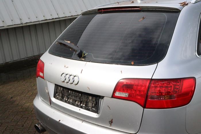Audi A6 Avant 4.2 V8 40V FSI Quattro Skrotfordon (2006, GRIJS)