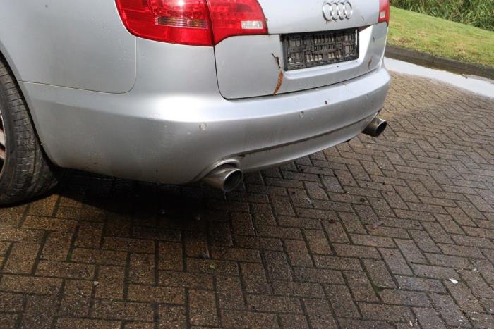 Audi A6 Avant 4.2 V8 40V FSI Quattro Skrotfordon (2006, GRIJS)