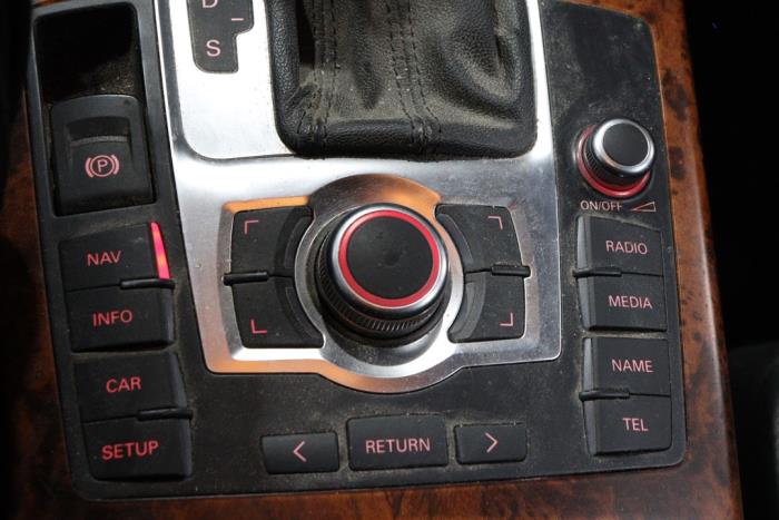 Audi A6 Avant 4.2 V8 40V FSI Quattro Skrotfordon (2006, GRIJS)