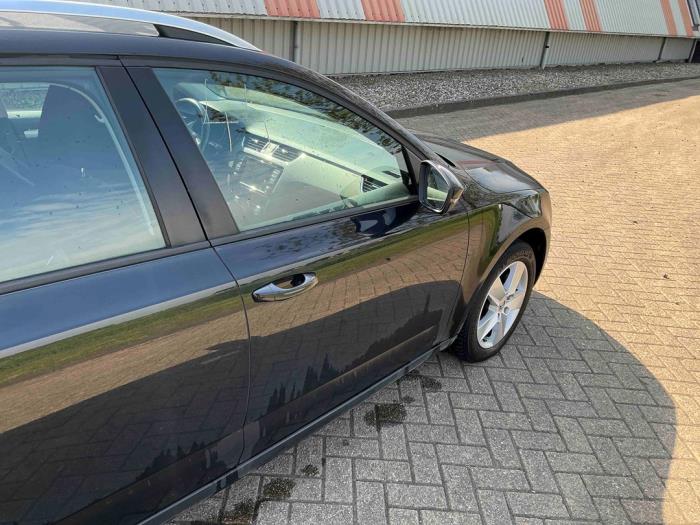 Skoda Octavia Combi 1.6 TDI Greenline 16V Sloopvoertuig (2014, Metallic, Zwart)