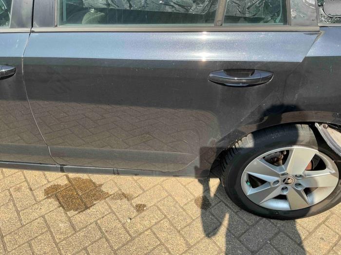 Skoda Octavia Combi 1.6 TDI Greenline 16V Sloopvoertuig (2014, Metallic, Zwart)