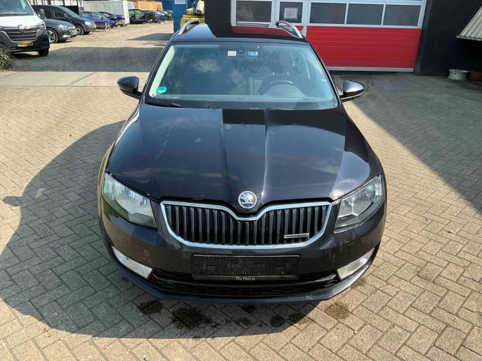 Skoda Octavia Combi 1.6 TDI Greenline 16V Sloopvoertuig (2014, Metallic, Zwart)