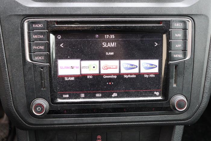 Volkswagen Caddy IV 2.0 TDI 75 Skrotfordon (2018, WIT)