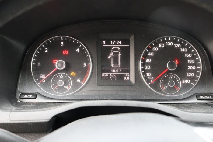 Volkswagen Caddy IV 2.0 TDI 75 Skrotfordon (2018, WIT)