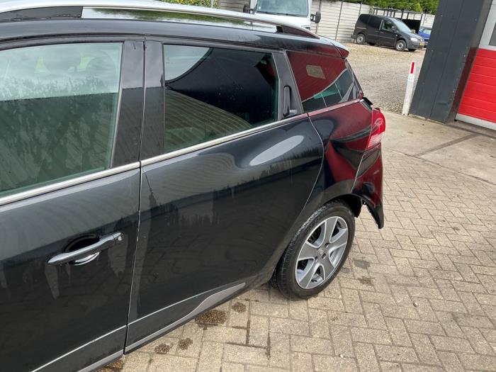 Renault Clio IV Estate/Grandtour 0.9 Energy TCE 12V Skrotfordon (2014, ZWART)