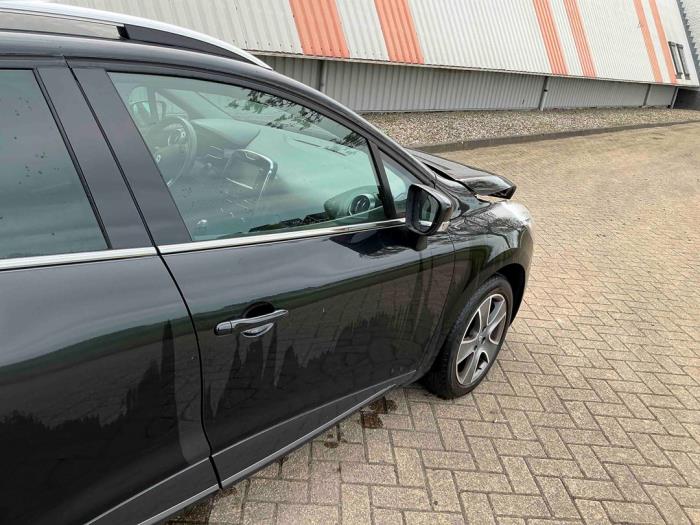 Renault Clio IV Estate/Grandtour 0.9 Energy TCE 12V Skrotfordon (2014, ZWART)