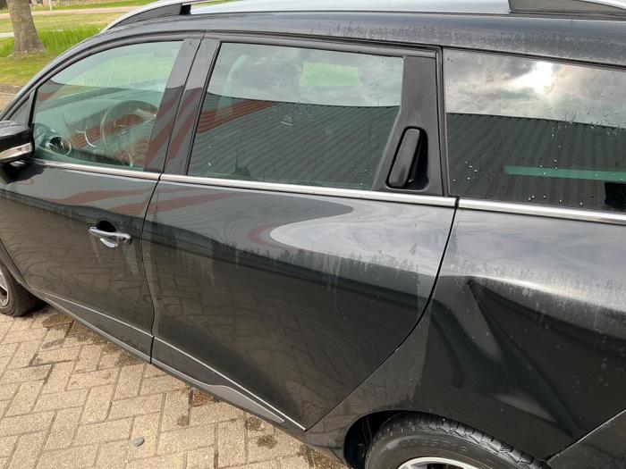 Renault Clio IV Estate/Grandtour 0.9 Energy TCE 12V Skrotfordon (2014, ZWART)