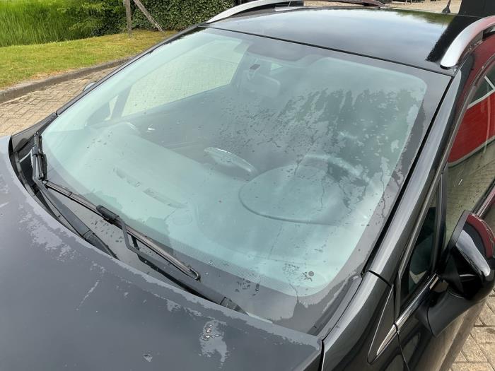 Renault Clio IV Estate/Grandtour 0.9 Energy TCE 12V Skrotfordon (2014, ZWART)