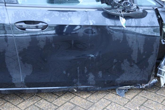 Volkswagen Golf VIII 1.0 TSI 12V Sloopvoertuig (2021, Metallic, Zwart)