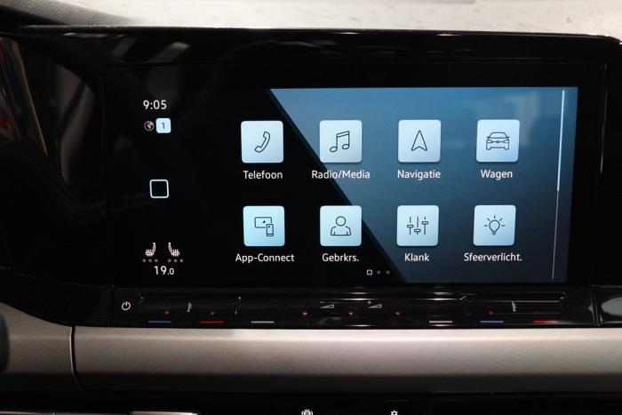 Volkswagen Golf VIII 1.0 TSI 12V Sloopvoertuig (2021, Metallic, Zwart)