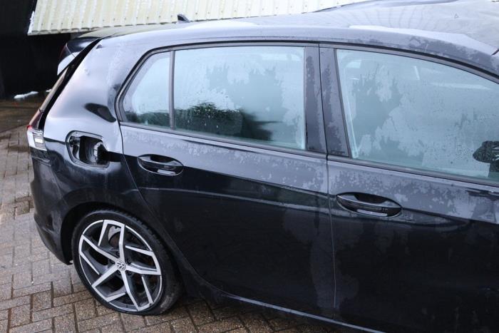Volkswagen Golf VIII 1.0 TSI 12V Sloopvoertuig (2021, Metallic, Zwart)