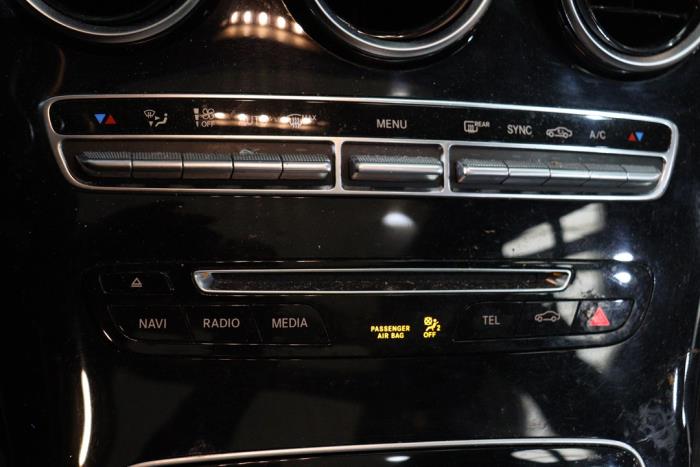 Mercedes C C-180 1.6 16V Skrotfordon (2015, ZILVER METALLIC ZILVER GRIJS)