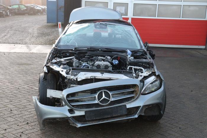 Mercedes C C-180 1.6 16V Skrotfordon (2015, ZILVER METALLIC ZILVER GRIJS)