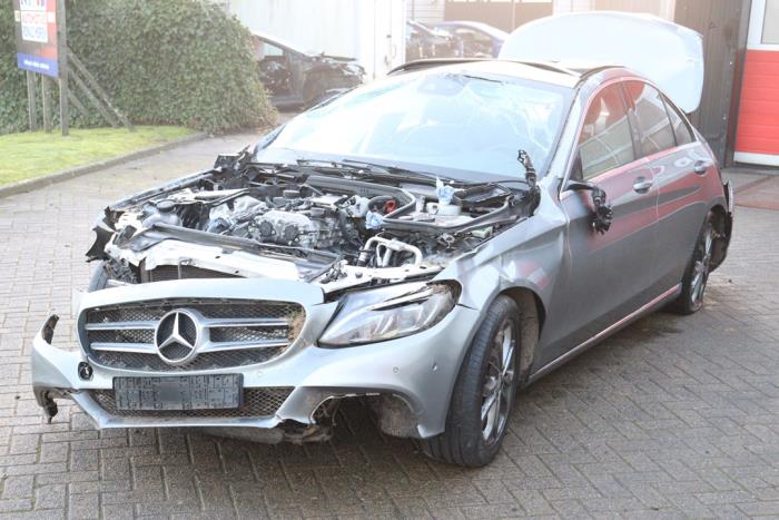 Mercedes C C-180 1.6 16V Skrotfordon (2015, ZILVER METALLIC ZILVER GRIJS)