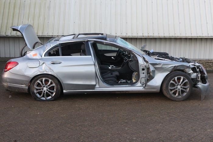 Mercedes C C-180 1.6 16V Skrotfordon (2015, ZILVER METALLIC ZILVER GRIJS)