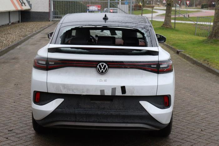 Volkswagen ID.5 Pro Performance Skrotfordon (2022, WIT METALLIC WIT)