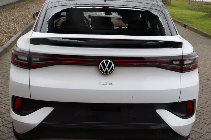 Volkswagen ID.5 Pro Performance Skrotfordon (2022, WIT METALLIC WIT)