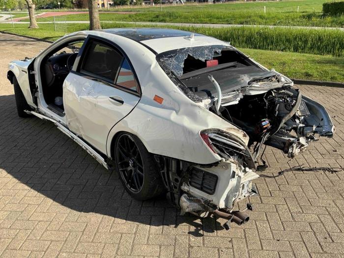 Mercedes S AMG 4.0 S-63 L AMG V8 Turbo 4-Matic+ Skrotfordon (2018, DIAMANTWIT)