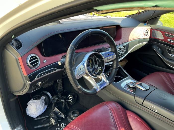 Mercedes S AMG 4.0 S-63 L AMG V8 Turbo 4-Matic+ Skrotfordon (2018, DIAMANTWIT)