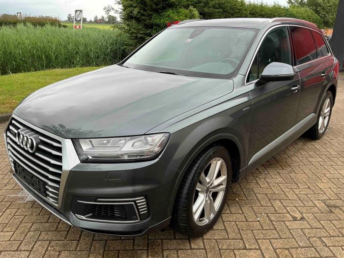 Audi Q7 3.0 TDI V6 24V e-tron plug-in hybrid Skrotfordon (2016, GRIJS METALLIC GRIJS)