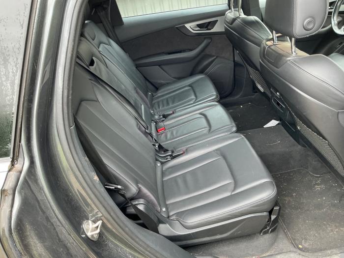 Audi Q7 3.0 TDI V6 24V e-tron plug-in hybrid Skrotfordon (2016, GRIJS METALLIC GRIJS)