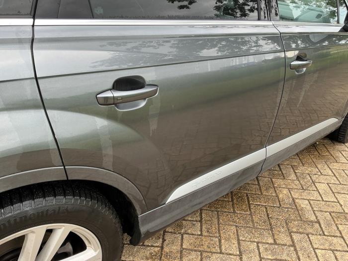 Audi Q7 3.0 TDI V6 24V e-tron plug-in hybrid Skrotfordon (2016, GRIJS METALLIC GRIJS)