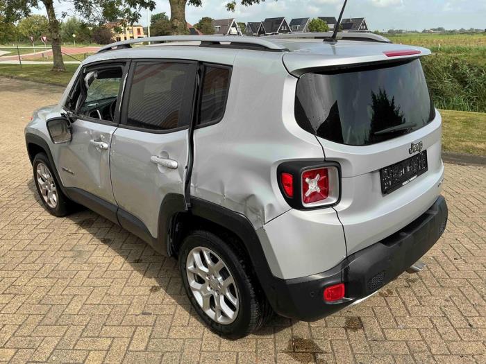 Jeep Renegade 1.4 Multi Air 16V Sloopvoertuig (2017, Metallic, Zilvergrijs)