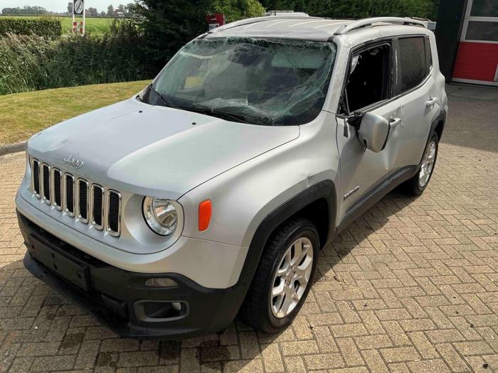 Jeep Renegade 1.4 Multi Air 16V Sloopvoertuig (2017, Metallic, Zilvergrijs)