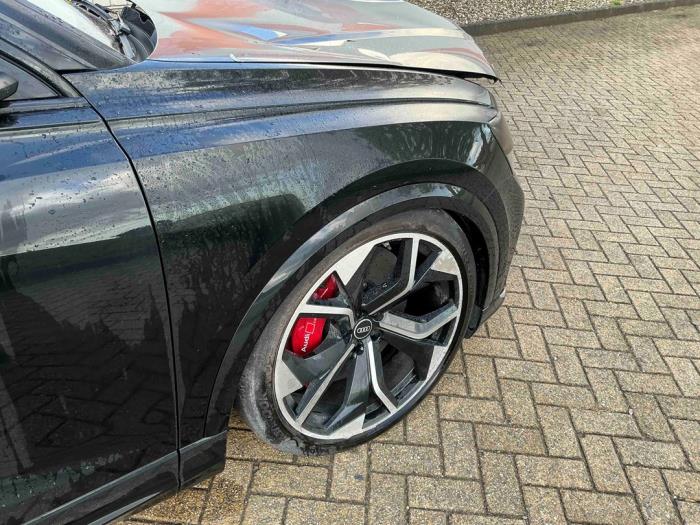 Audi RS Q8 4.0 V8 32V RS TFSI Mild Hybrid Quattro Skrotfordon (2022, ZWART METALLIC ZWART)