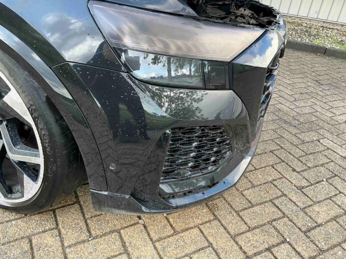 Audi RS Q8 4.0 V8 32V RS TFSI Mild Hybrid Quattro Skrotfordon (2022, ZWART METALLIC ZWART)