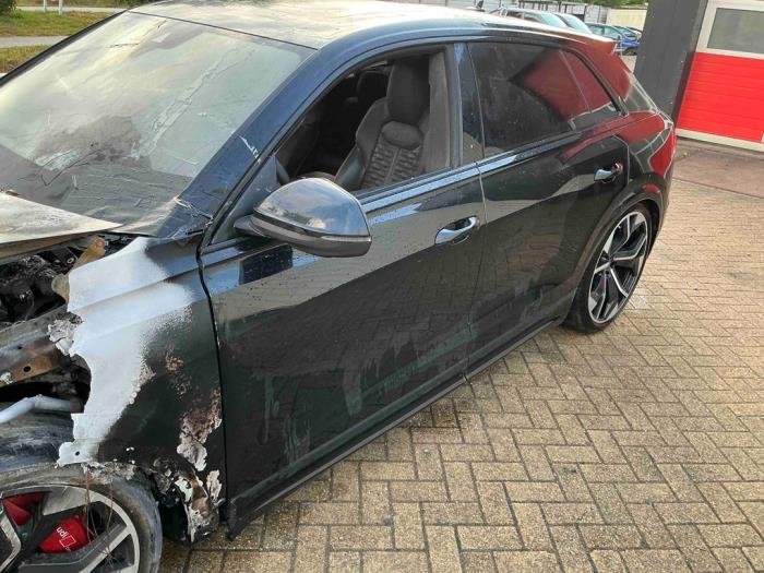 Audi RS Q8 4.0 V8 32V RS TFSI Mild Hybrid Quattro Skrotfordon (2022, ZWART METALLIC ZWART)