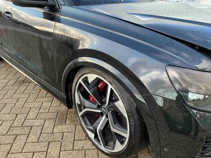 Audi RS Q8 4.0 V8 32V RS TFSI Mild Hybrid Quattro Skrotfordon (2022, ZWART METALLIC ZWART)