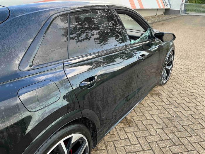 Audi RS Q8 4.0 V8 32V RS TFSI Mild Hybrid Quattro Skrotfordon (2022, ZWART METALLIC ZWART)