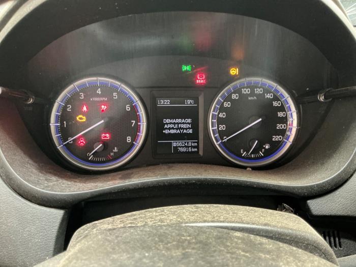 Suzuki SX4 S-Cross 1.0 Booster Jet Turbo 12V Skrotfordon (2018, GRIJS METALLIC GRIJS)