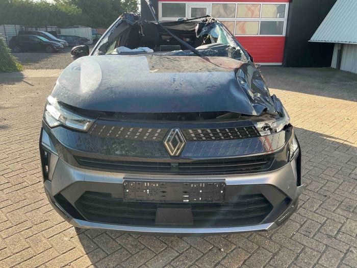 Renault Captur II 1.6 E-Tech 145 Sloopvoertuig (2025, Metallic, Zwart)