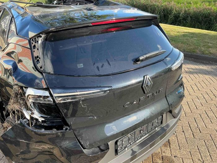 Renault Captur II 1.6 E-Tech 145 Sloopvoertuig (2025, Metallic, Zwart)