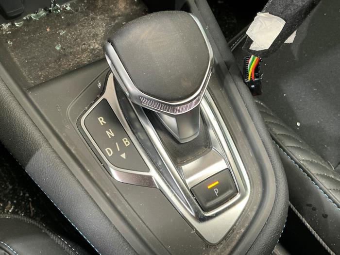 Renault Captur II 1.6 E-Tech 145 Sloopvoertuig (2025, Metallic, Zwart)