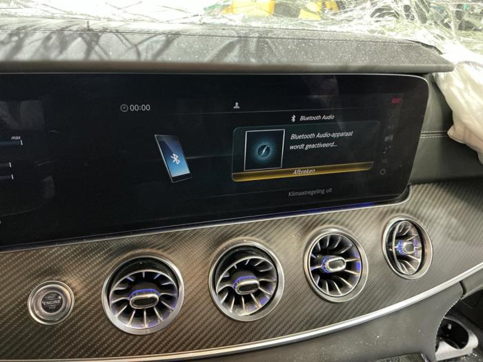 Mercedes AMG GT 4-door coupe 4.0 63 S V8 Turbo 4-Matic+ Skrotfordon (2020, ZWART)