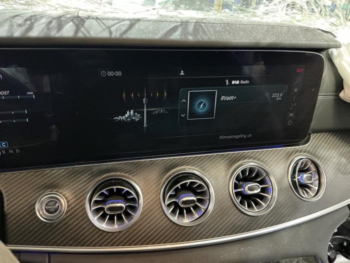 Mercedes AMG GT 4-door coupe 4.0 63 S V8 Turbo 4-Matic+ Skrotfordon (2020, ZWART)