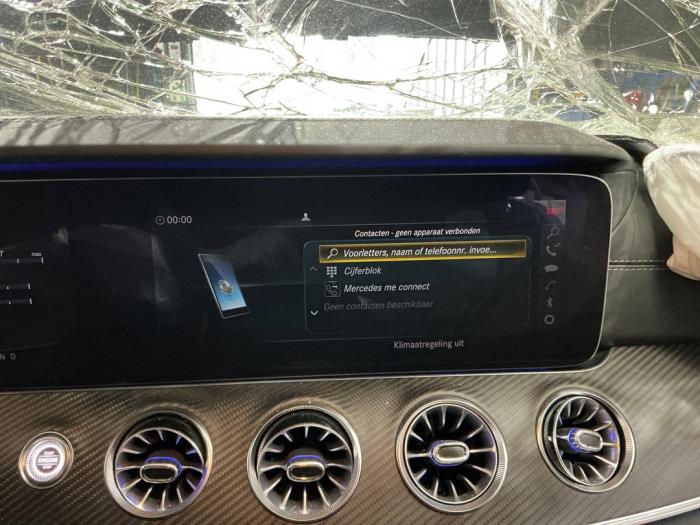 Mercedes AMG GT 4-door coupe 4.0 63 S V8 Turbo 4-Matic+ Skrotfordon (2020, ZWART)