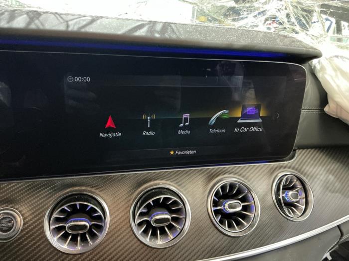 Mercedes AMG GT 4-door coupe 4.0 63 S V8 Turbo 4-Matic+ Skrotfordon (2020, ZWART)