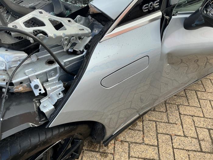 Mercedes EQE 300 89/90 kWh Sloopvoertuig (2023, Grijs)