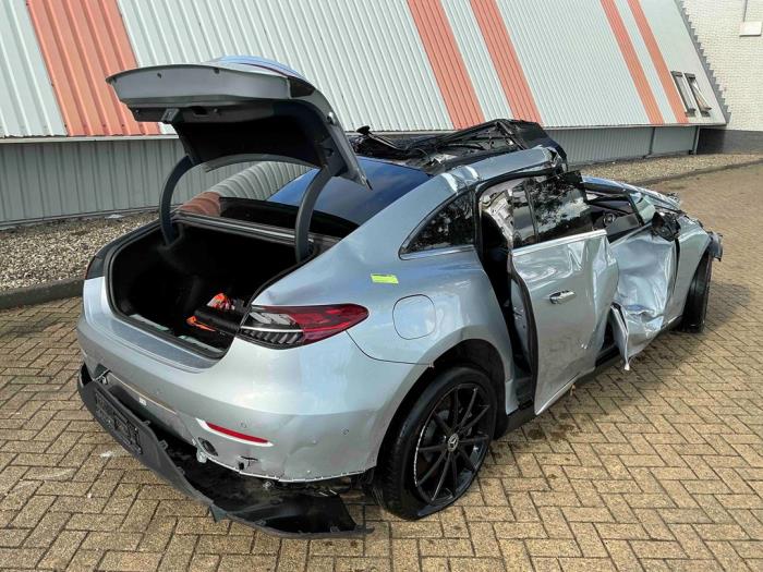 Mercedes EQE 300 89/90 kWh Sloopvoertuig (2023, Grijs)