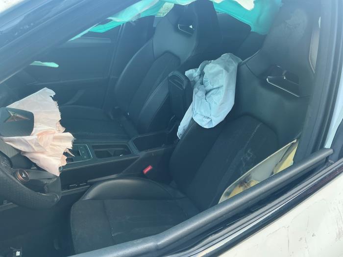 Cupra Formentor 1.4 e-Hybrid VZ 16V Skrotfordon (2021, WIT)