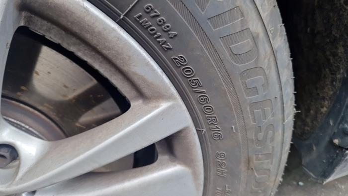 BMW 2 serie Active Tourer 218i 1.5 TwinPower Turbo 12V Skrotfordon (2015, BRUIN)