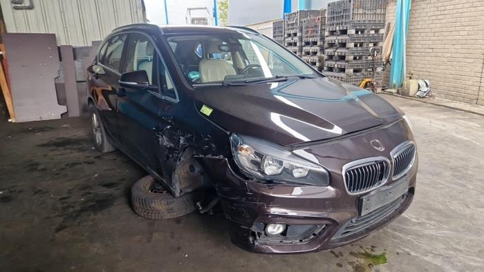 BMW 2 serie Active Tourer 218i 1.5 TwinPower Turbo 12V Skrotfordon (2015, BRUIN)
