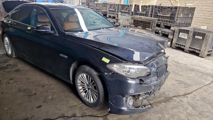 BMW 5 serie 520d 16V Sloopvoertuig (2015, Zwart)