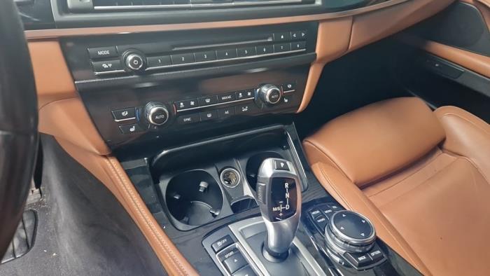 BMW 5 serie 520d 16V Sloopvoertuig (2015, Zwart)